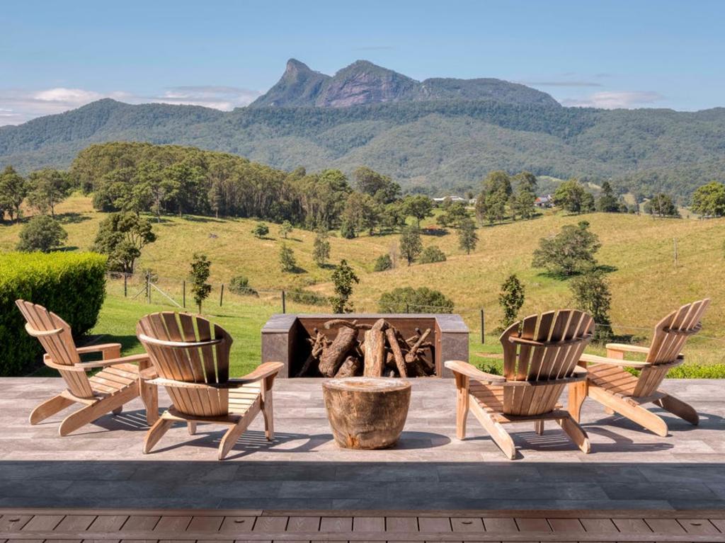 Three homes, 280 acres: inside off-grid mega-listing