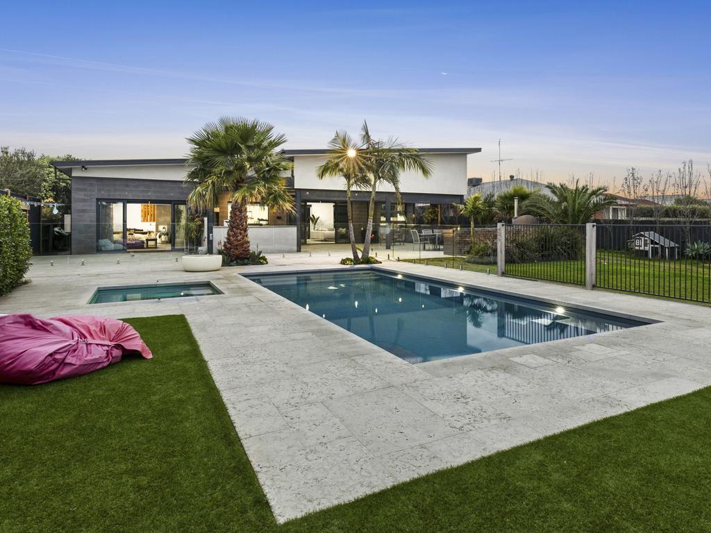Leopold entertainer built on ‘secret’ block hits market for $2.2m