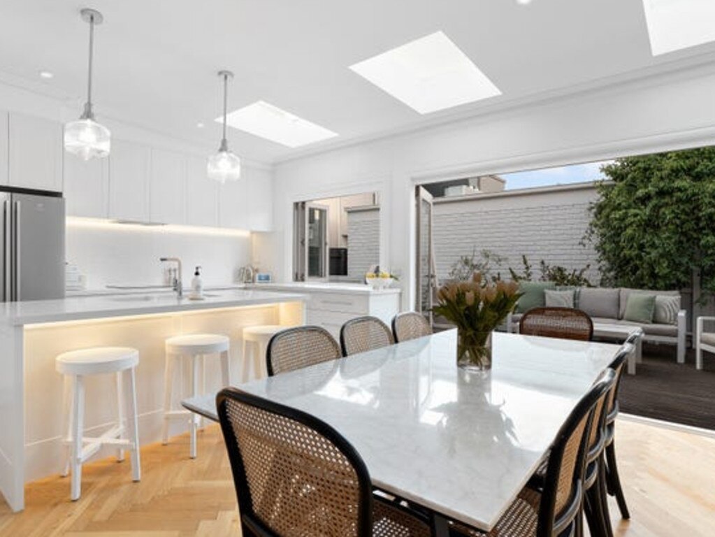 Mentone home reno sells almost $100,000 above expectations