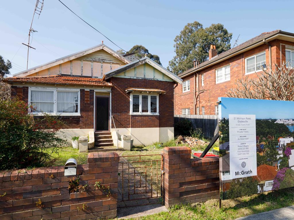 More 5% deposit scheme home buyers fall into negative equity, but levels still remain low