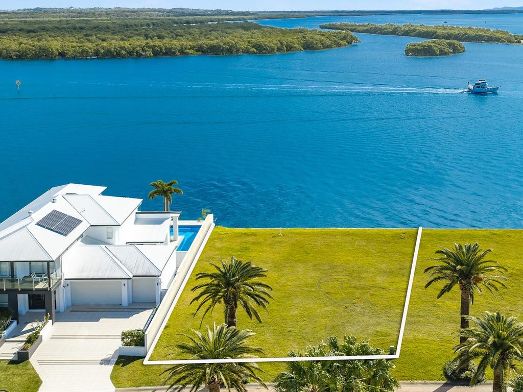 Mega sale: $4m for a patch of dirt on Qld’s Sovereign Islands - realestate.com.au