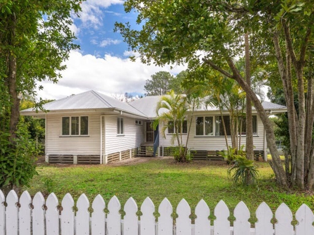 Rate hike could price home buyers out of Qld 72 suburbs