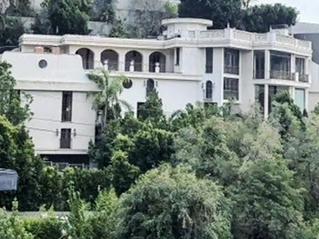 US infamous ‘Squatter Mansion’ hits market for $6.3m