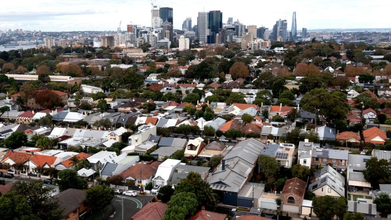 Australian Housing Market Fears As Interest Rates Rise