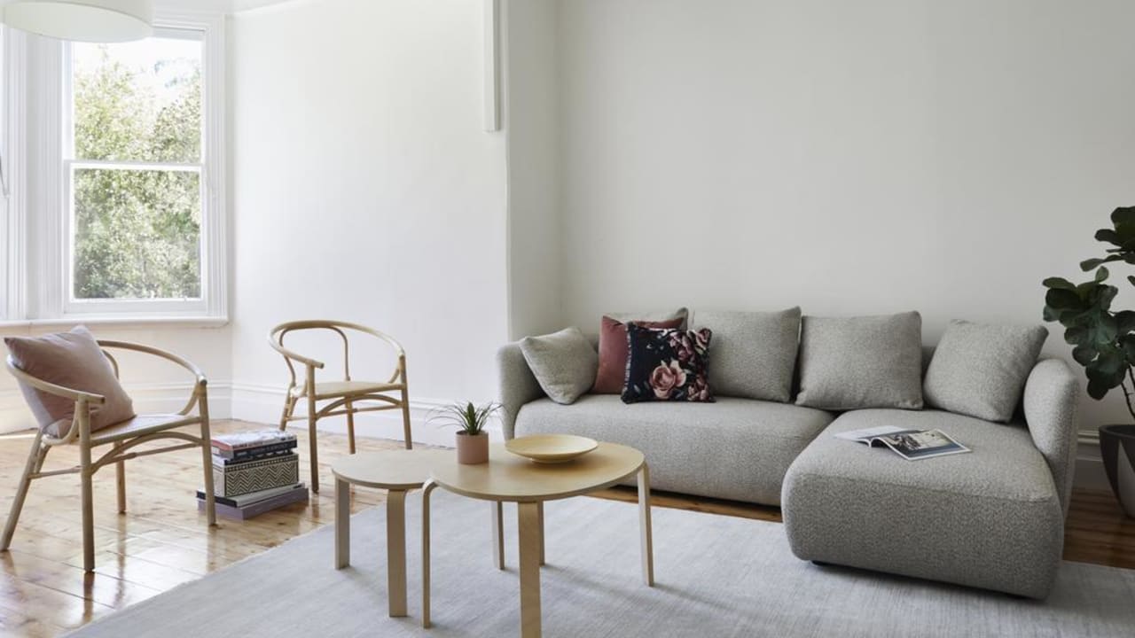 Letting Your Dream Sofa Decide the Color Scheme