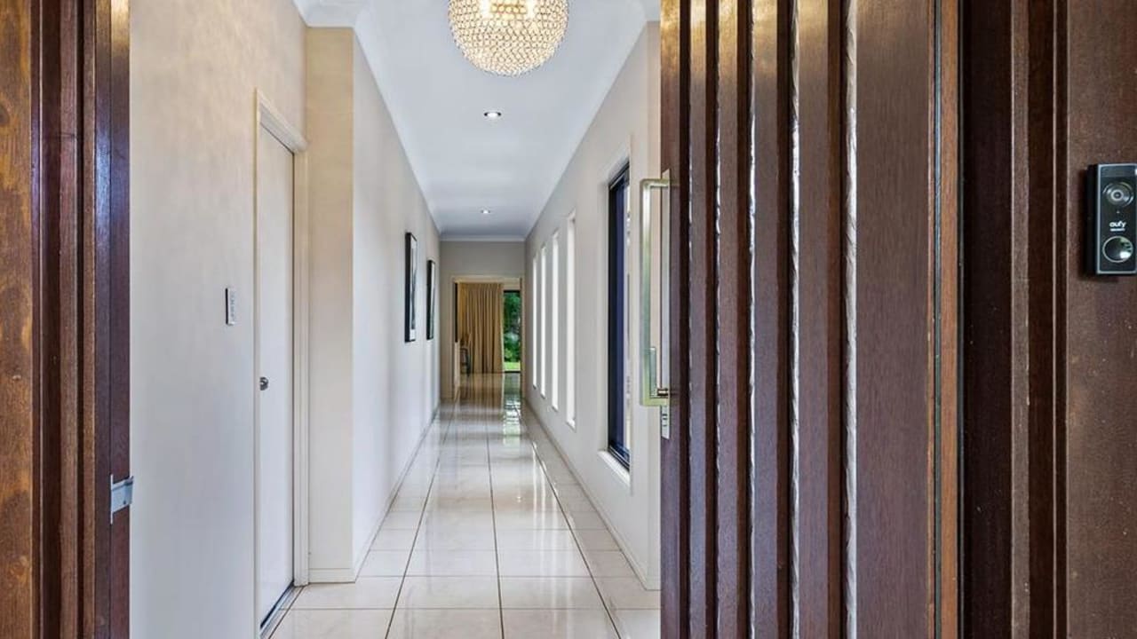 Privacy and space at prestige Redlynch address