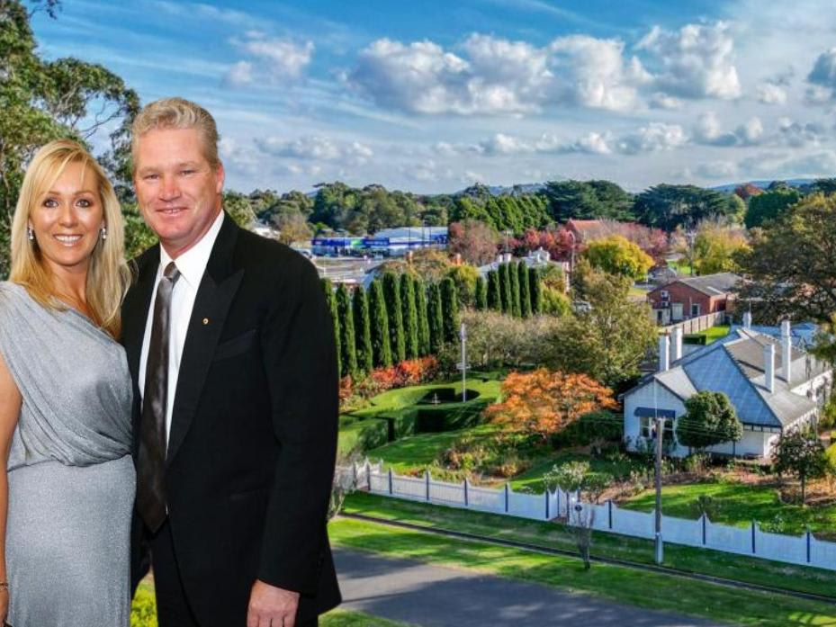 Overdue cricketing legend Dean Jones’ spouse lists their Romsey property of 30+ years