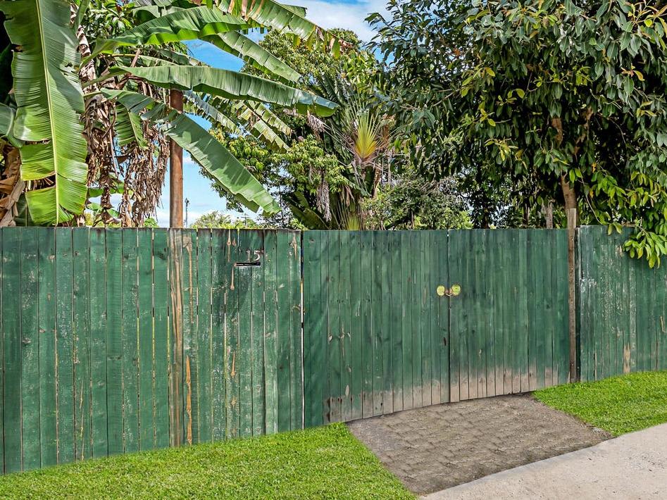 Cheapest house in Cairns has wide potential